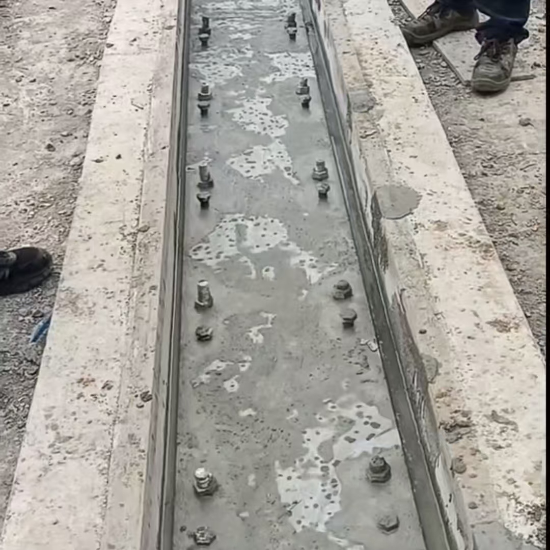 东台港口码头起重机龙门吊重型机械设备稳固用早强快凝轨道胶泥